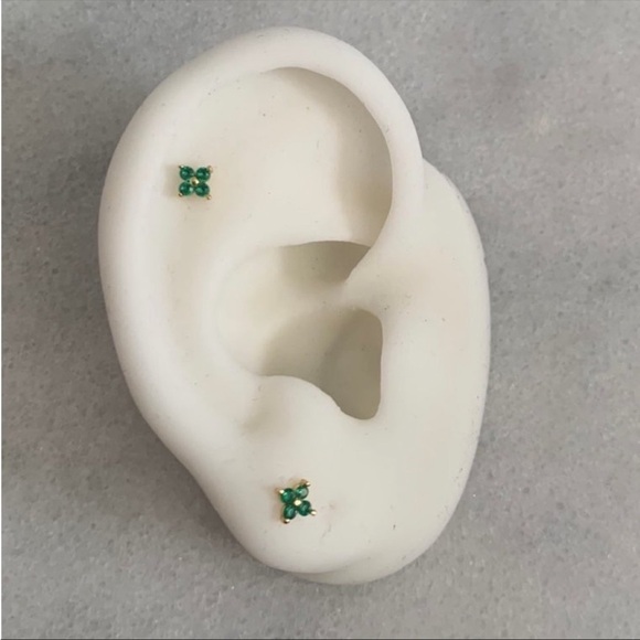 Gold Green Crystal Huggie Earrings Brand New - Picture 1 of 3